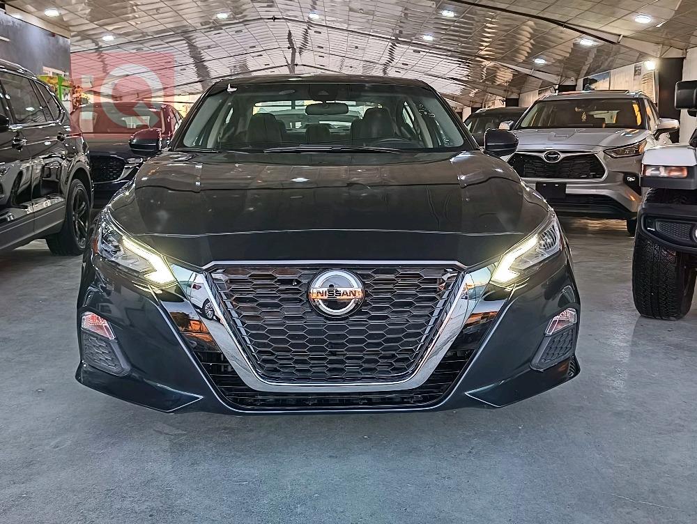 نيسان ألتيما